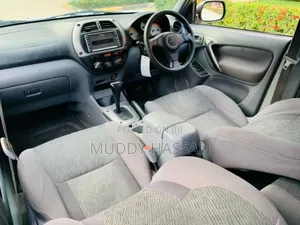 Toyota RAV4 2004 White