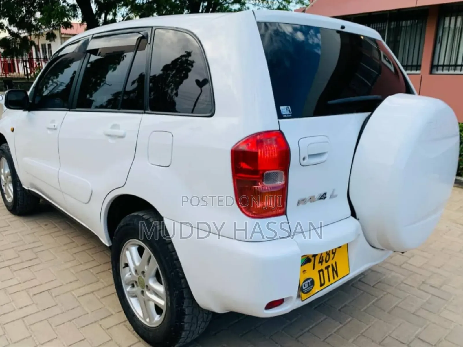 Toyota RAV4 2004 White