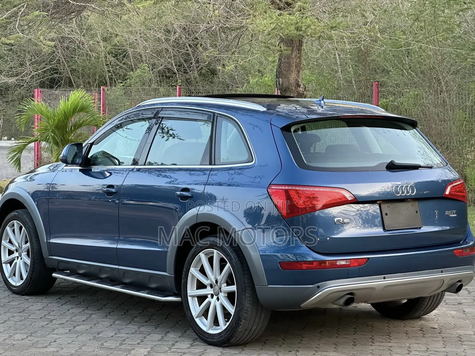Audi Q5 2.0 TDI Automatic 2011 Blue