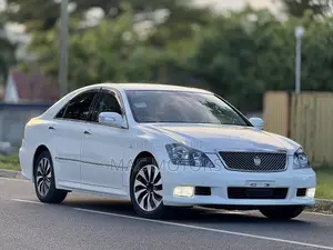 Toyota Crown 2006 Pearl