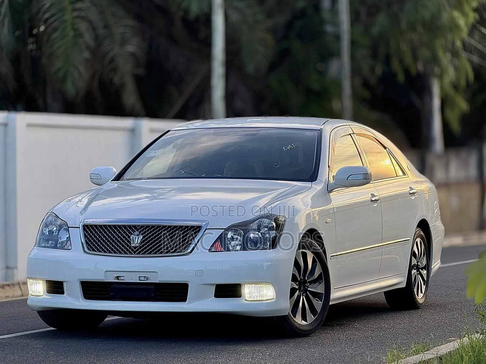 Toyota Crown 2006 Pearl