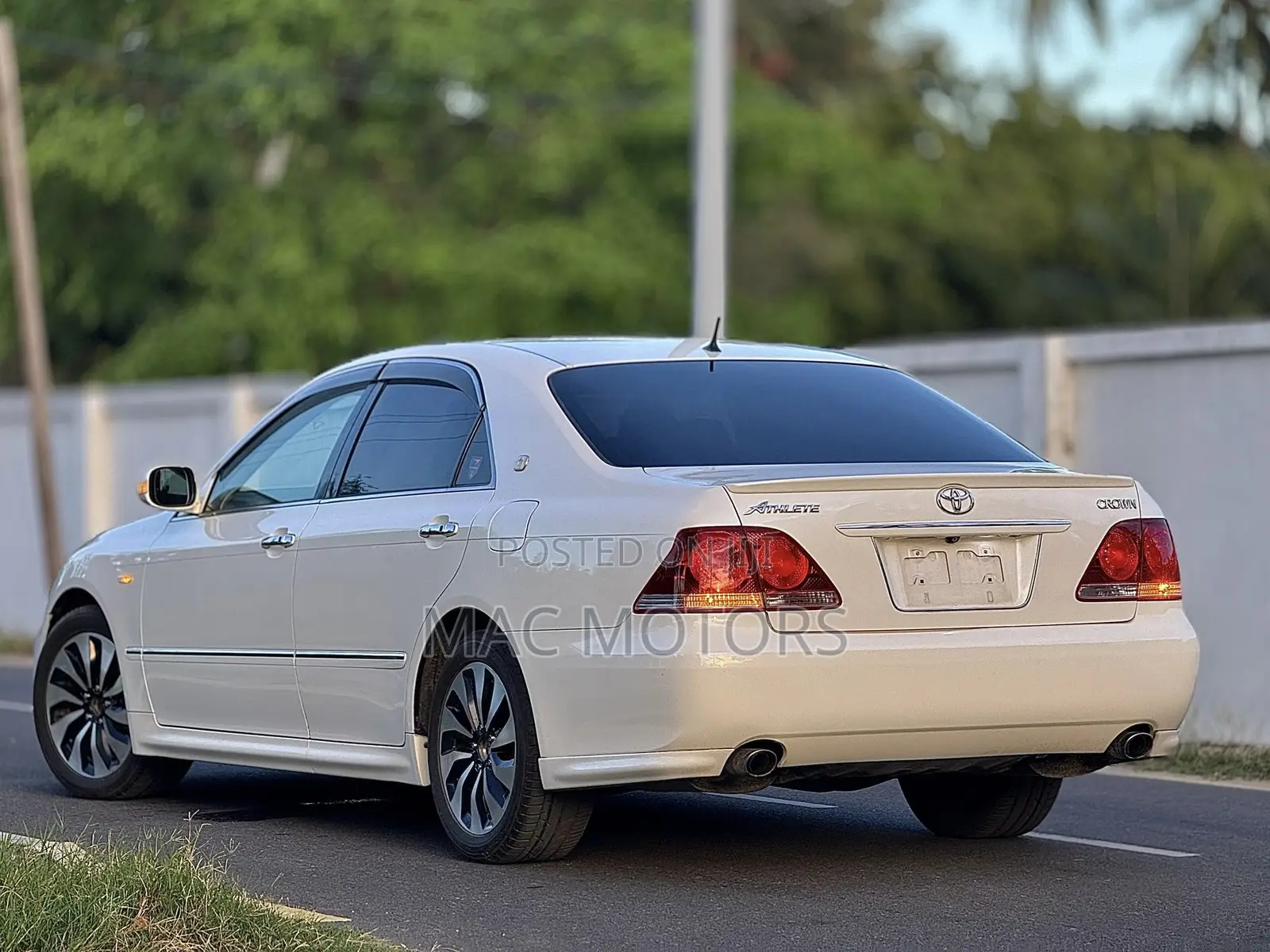 Toyota Crown 2006 Pearl
