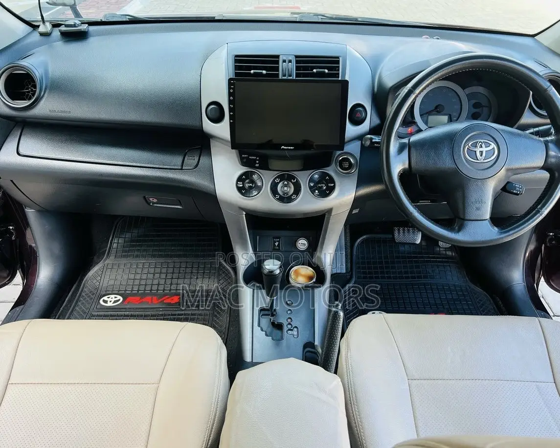Toyota RAV4 2.4 2008 Burgundy