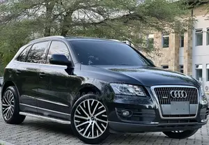 Audi Q5 2.0T Premium Quattro 2011 Black