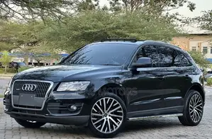 Audi Q5 2.0T Premium Quattro 2011 Black