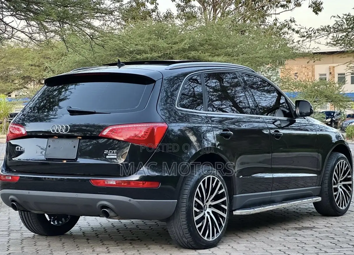 Audi Q5 2.0T Premium Quattro 2011 Black
