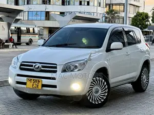 Toyota RAV4 2007 White