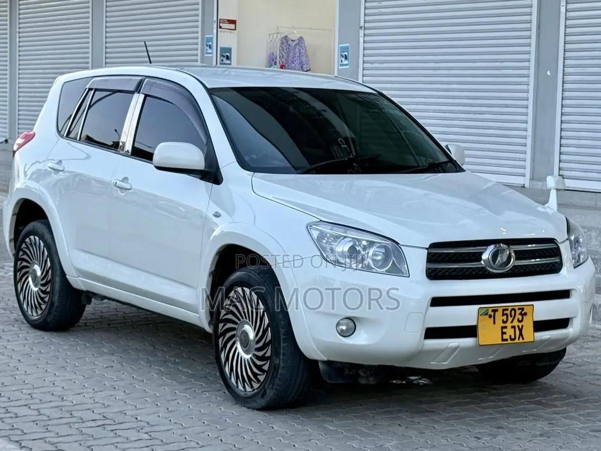 Toyota RAV4 2007 White