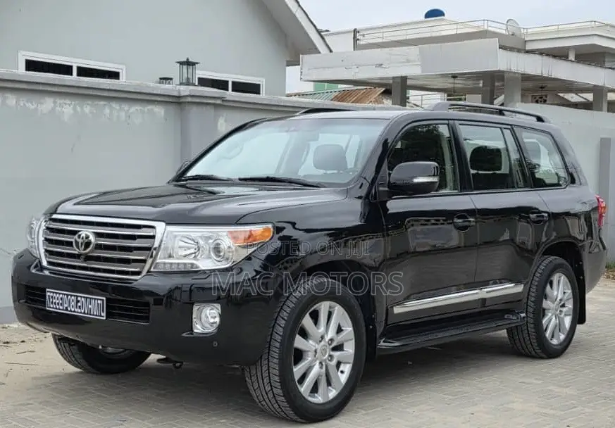 Toyota Land Cruiser 4.5 V8 VXR 2015 Black