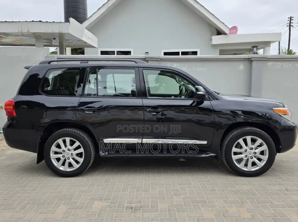 Toyota Land Cruiser 4.5 V8 VXR 2015 Black