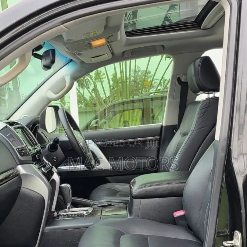 Toyota Land Cruiser 4.5 V8 VXR 2015 Black