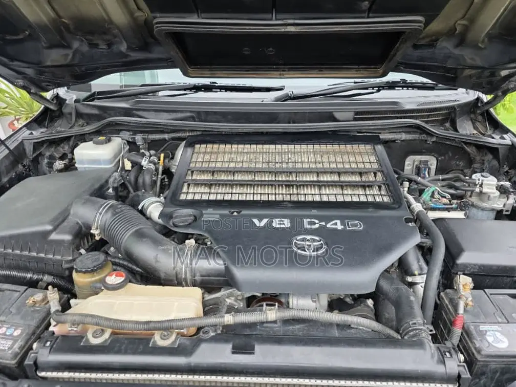 Toyota Land Cruiser 4.5 V8 VXR 2015 Black