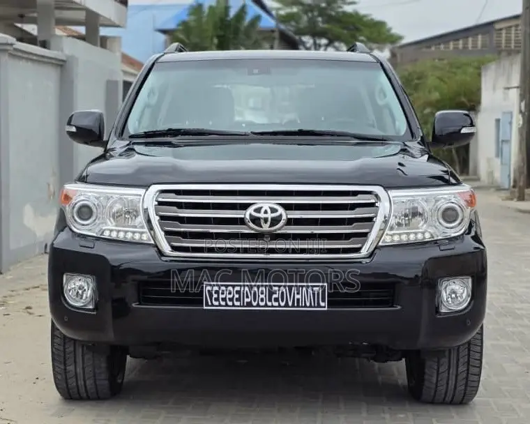 Toyota Land Cruiser 4.5 V8 VXR 2015 Black