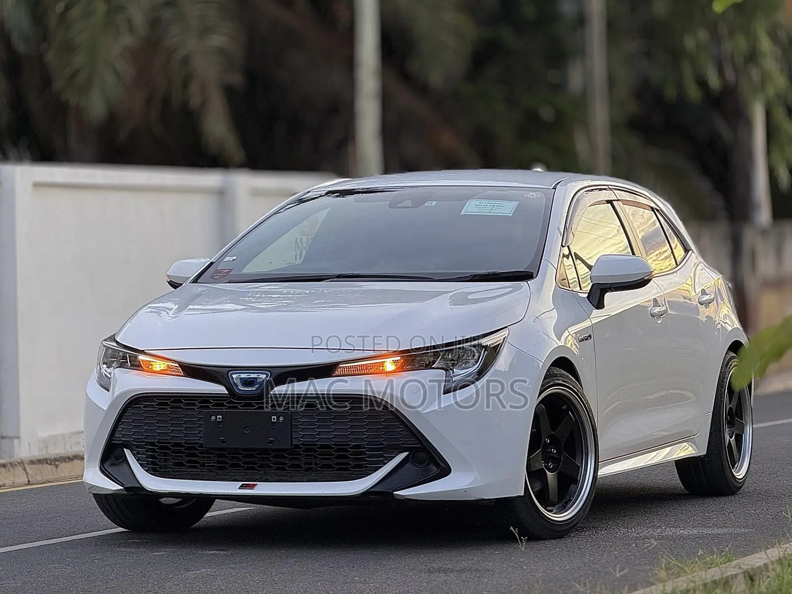Toyota Corolla Hatchback 2019 White