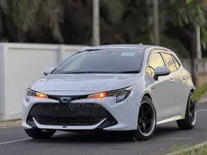 Toyota Corolla Hatchback 2019 White