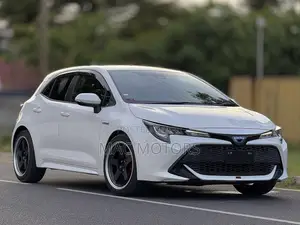 Toyota Corolla Hatchback 2019 White