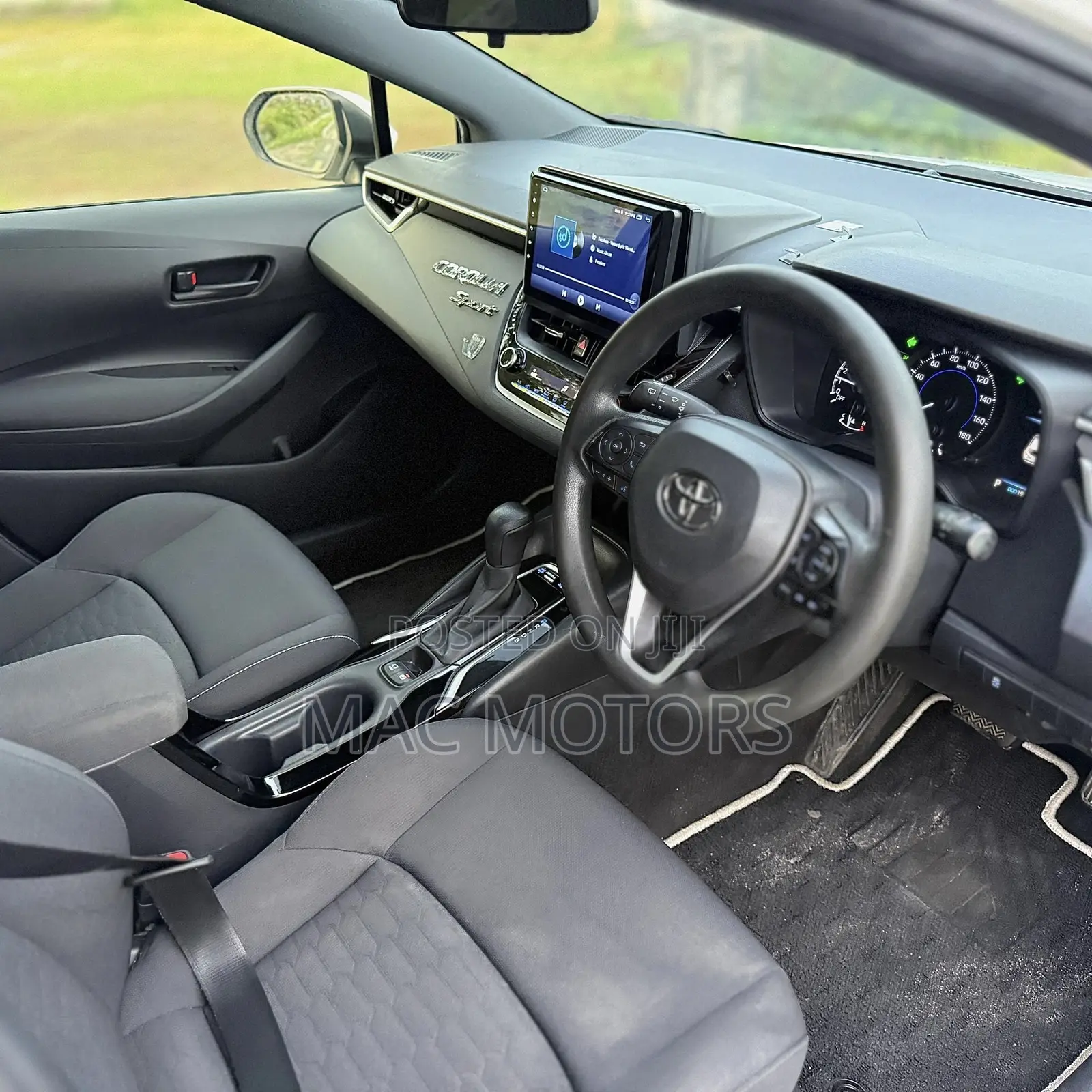 Toyota Corolla Hatchback 2019 White