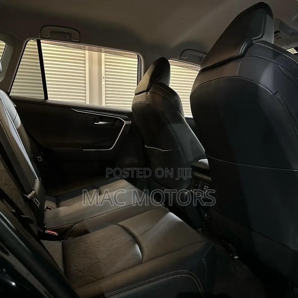 Toyota RAV4 Adventure AWD 2020 Black