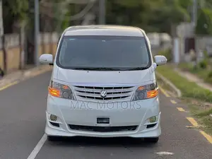 Toyota Alphard 2.4 Petrol FWD 2006 White