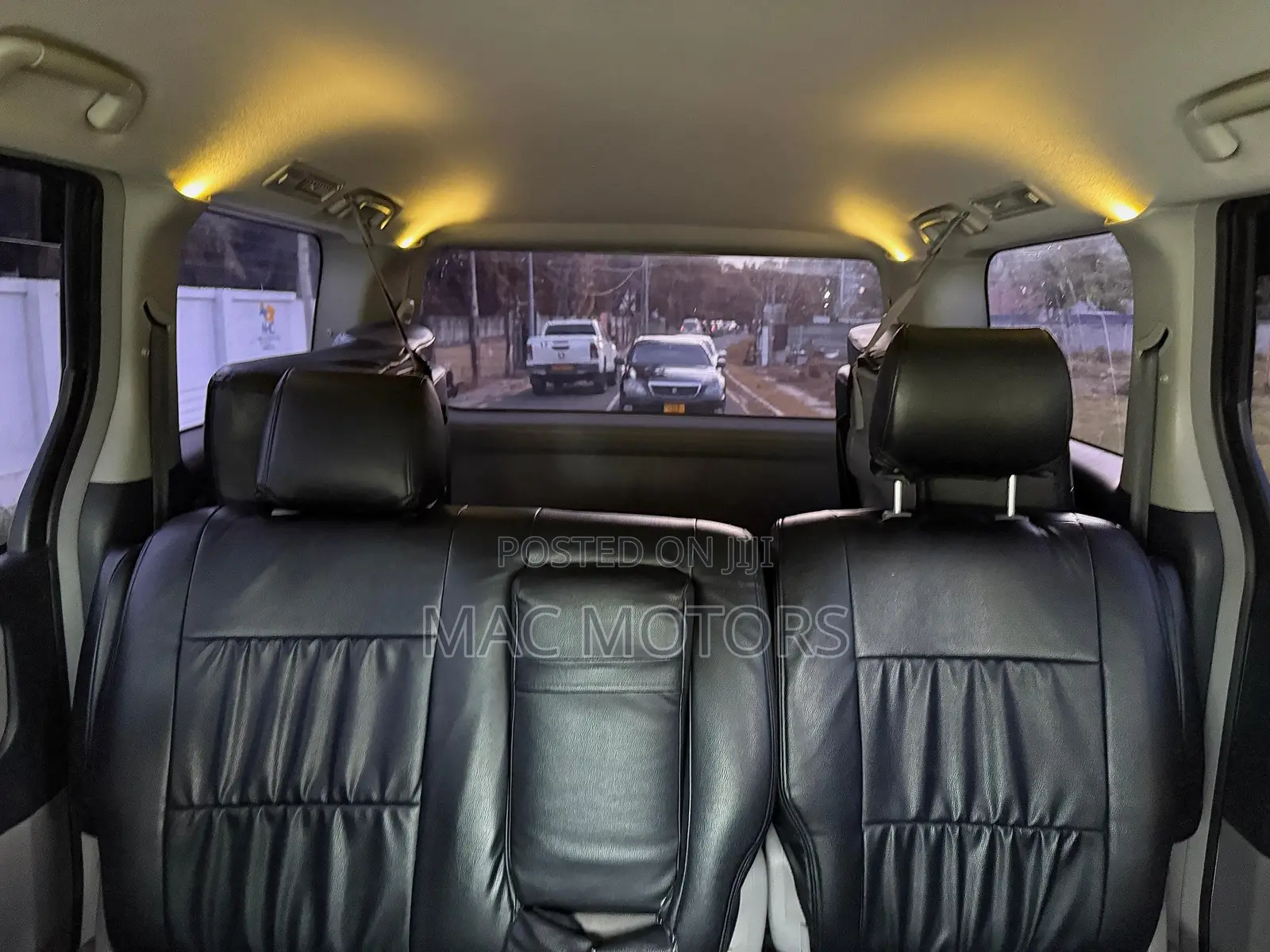 Toyota Alphard 2.4 Petrol FWD 2006 White