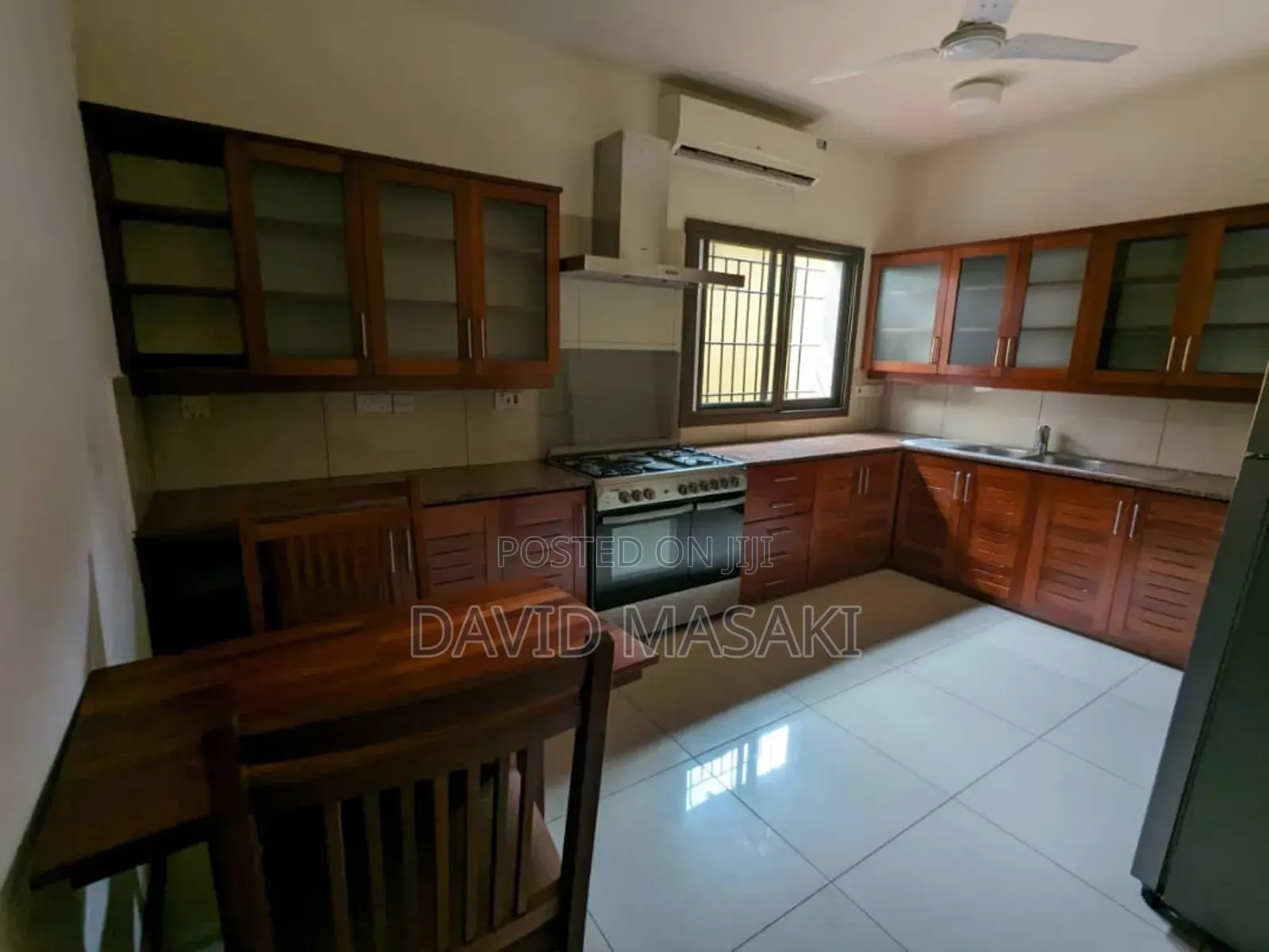 Furnished 4bdrm Villa in Villas, Oyster Bay for rent