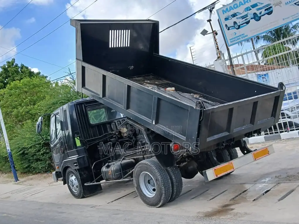 Mitsubishi Fuso Tipper