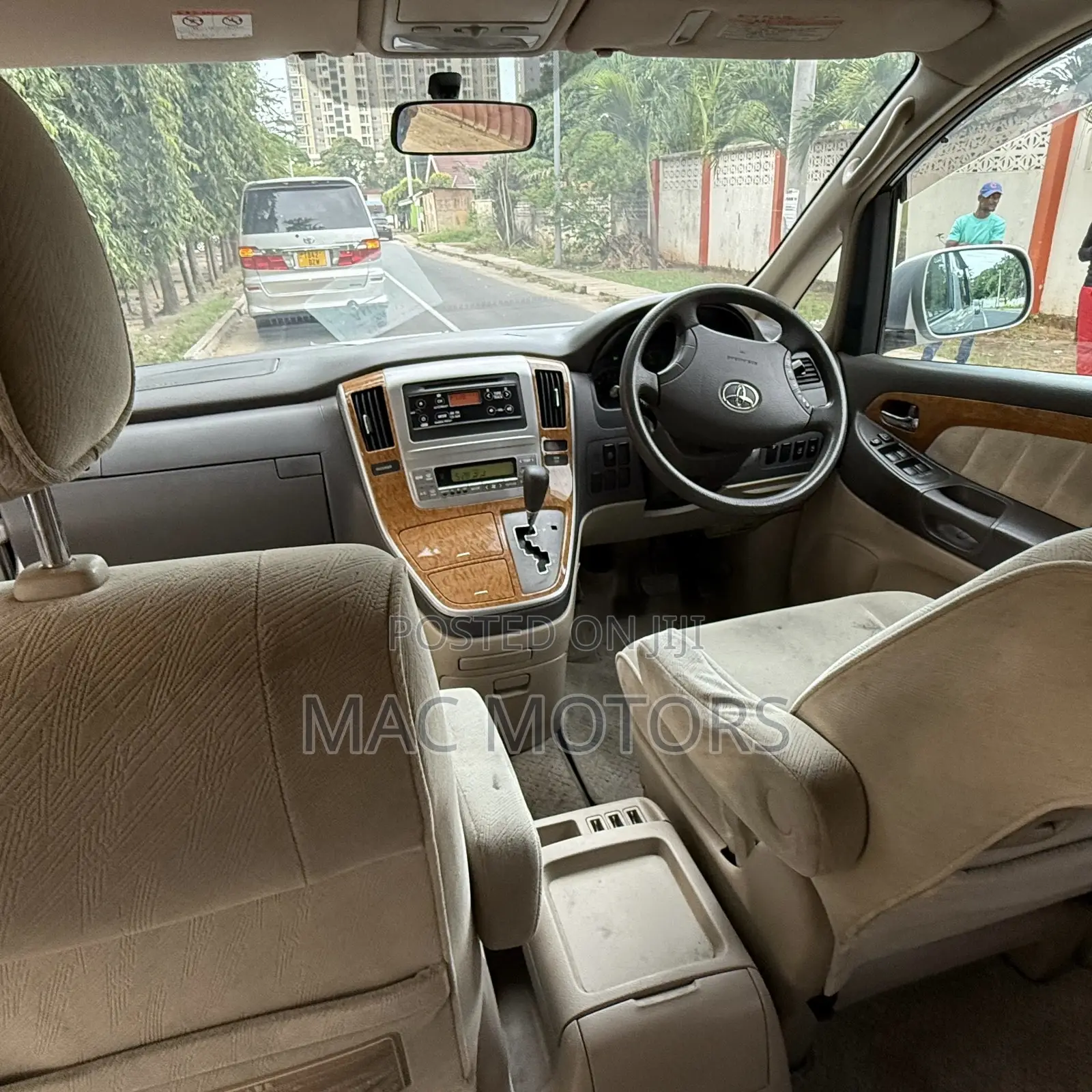 Toyota Alphard 2.4 Petrol FWD 2007 Silver