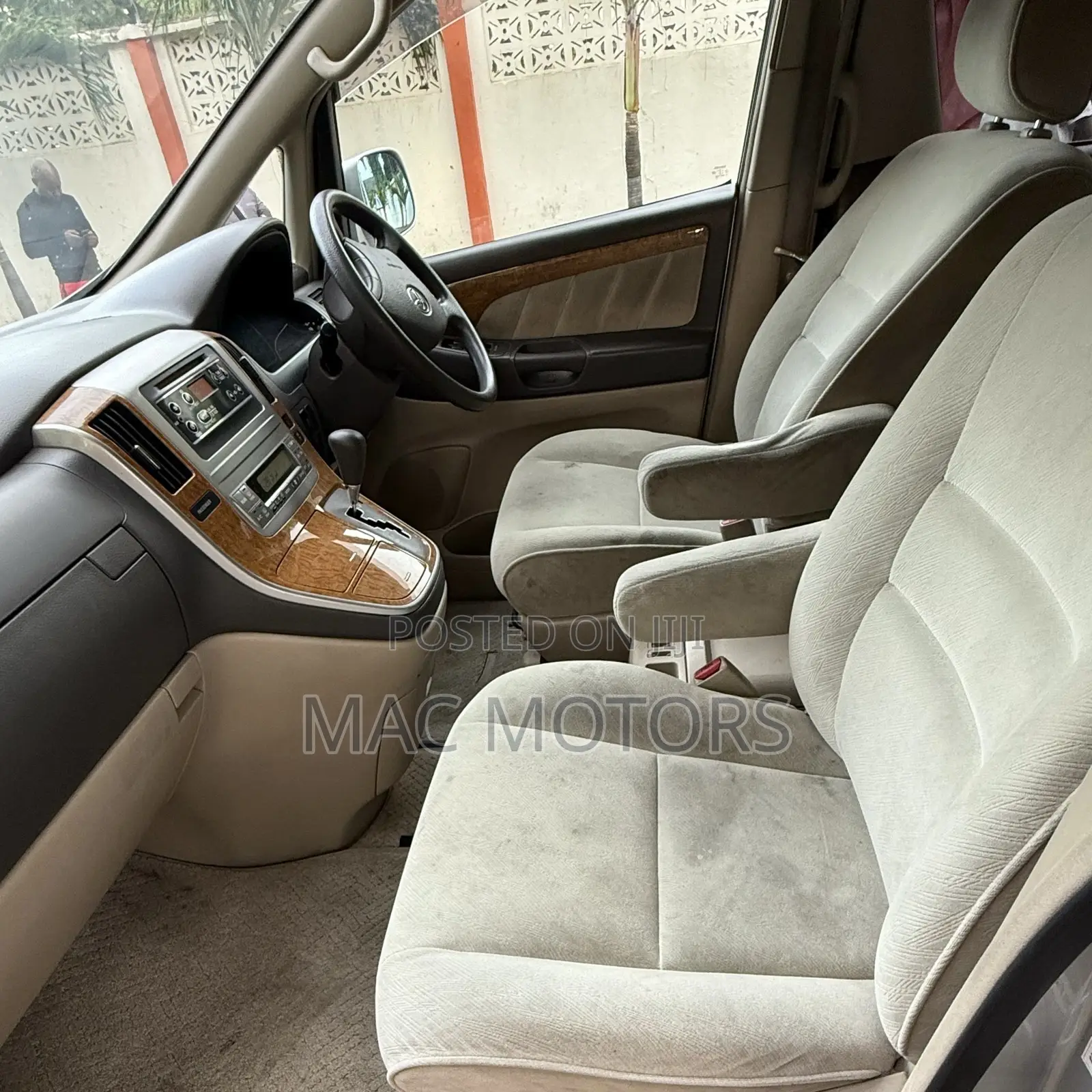 Toyota Alphard 2.4 Petrol FWD 2007 Silver