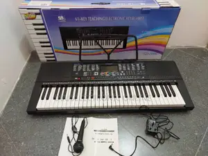 Yongmei 2800 Keyboard With Stand