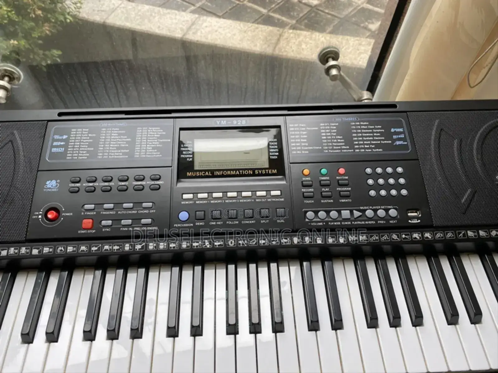 Ym-8810 Keyboard With Stand