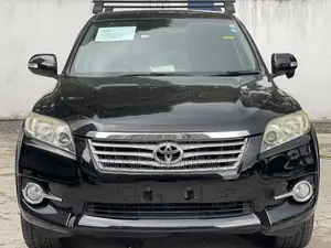 Photo - Toyota Vanguard 2011 Black