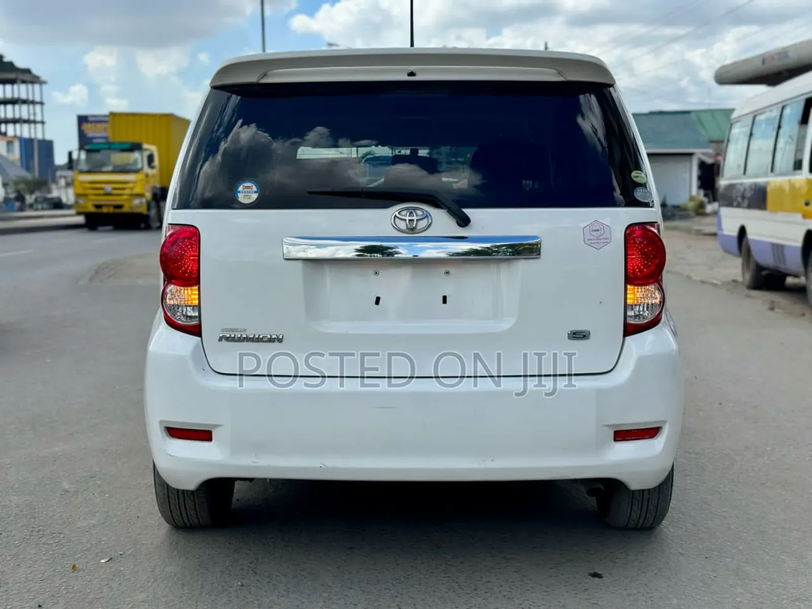 Toyota Rumion 1.5 FWD 2023 White