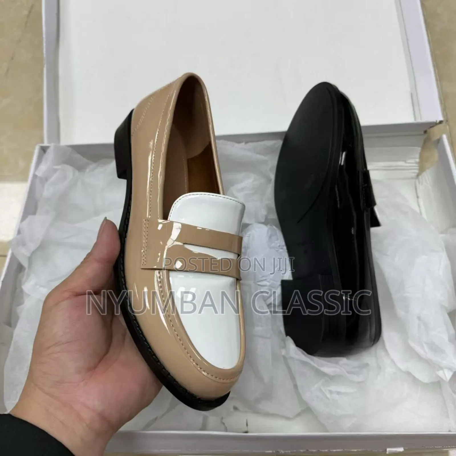 Loves Shoes Women's