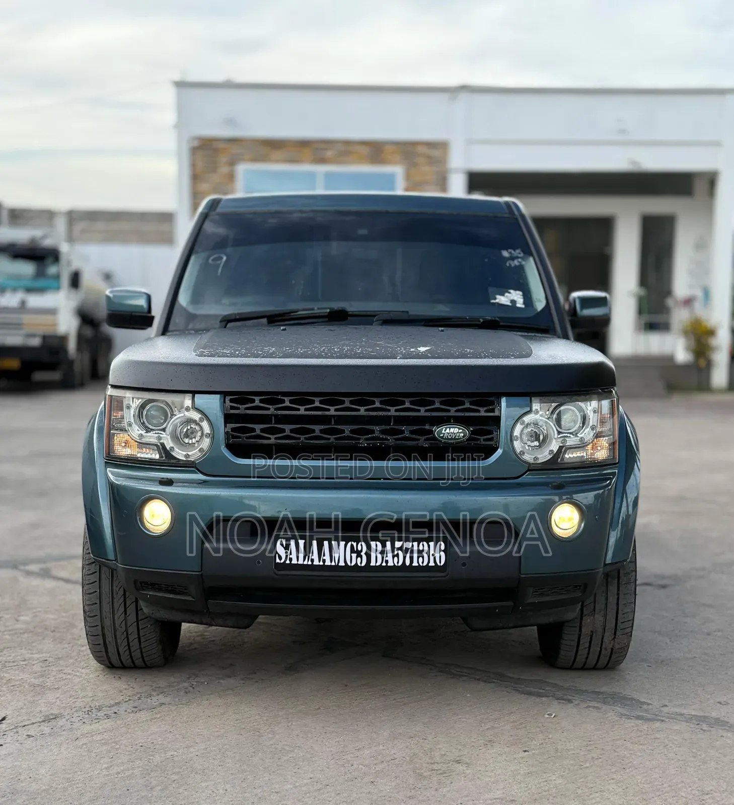 Land Rover Discovery 2011 Green