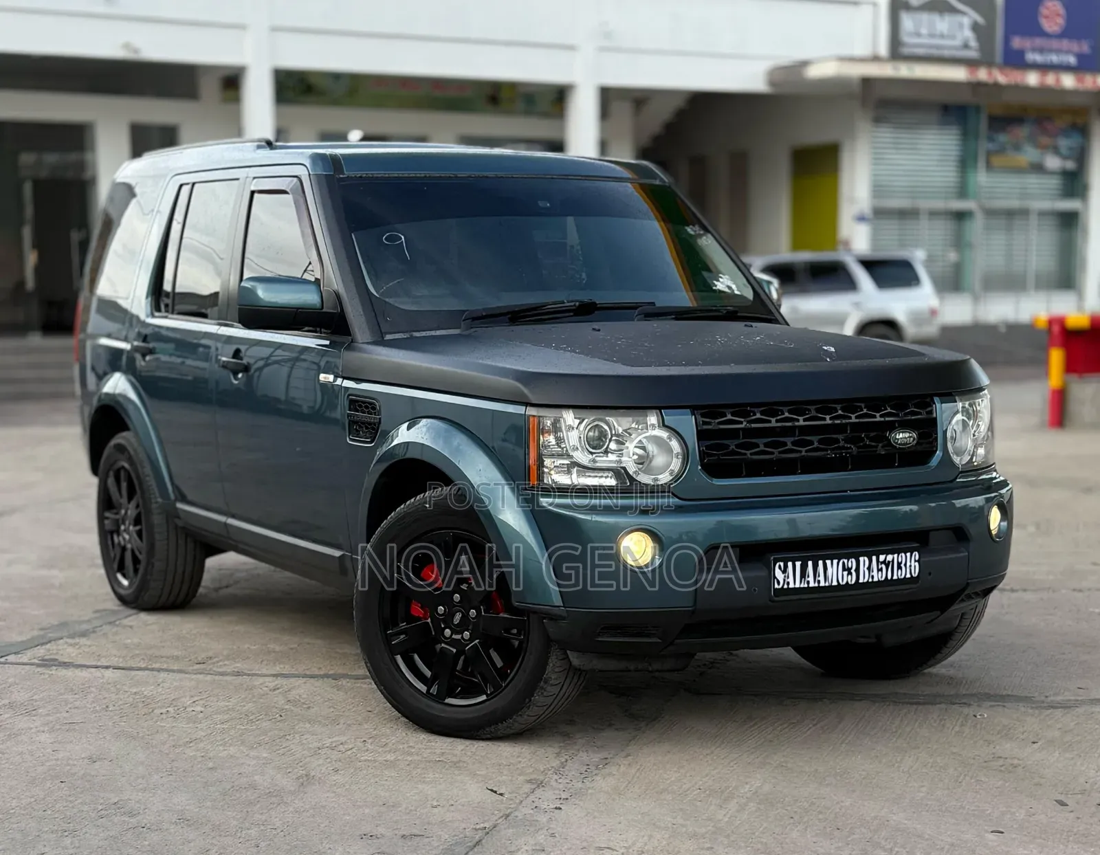 Land Rover Discovery 2011 Green