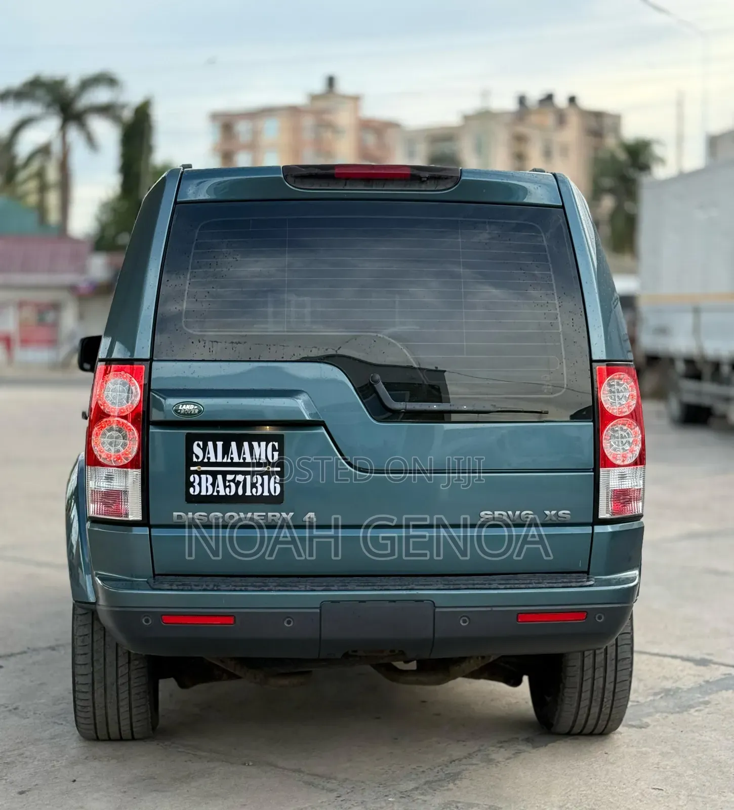 Land Rover Discovery 2011 Green