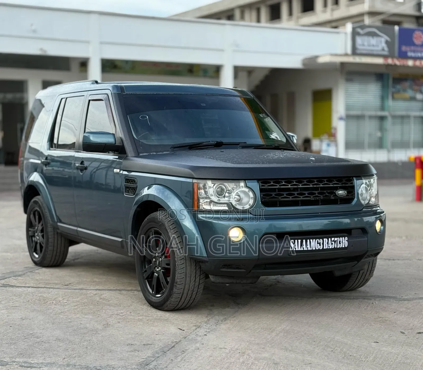 Land Rover Discovery 2011 Green