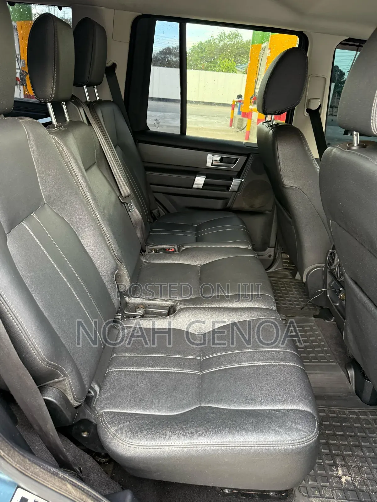 Land Rover Discovery 2011 Green