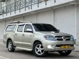 Toyota Hilux 2.5 Cab 2005 Silver
