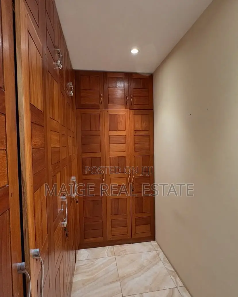 Furnished 3bdrm Villa in Ada Estate for rent