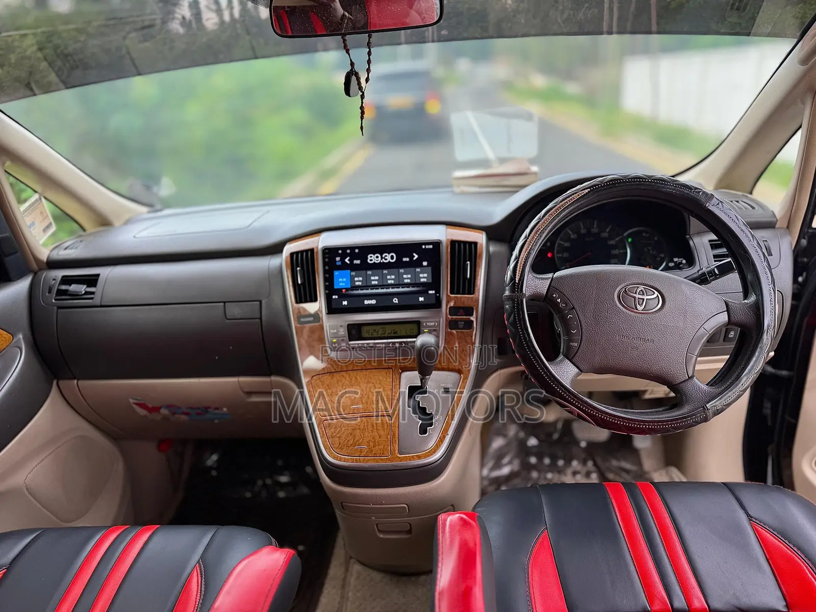 Toyota Alphard 2.4 Petrol FWD 2005 Burgundy