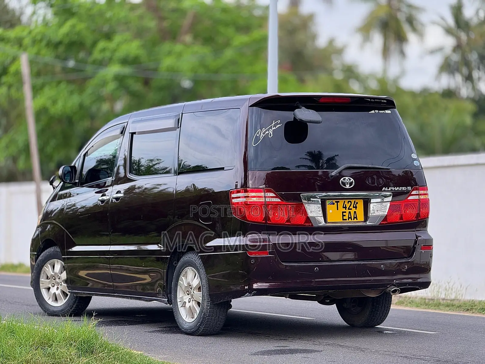 Toyota Alphard 2.4 Petrol FWD 2005 Burgundy