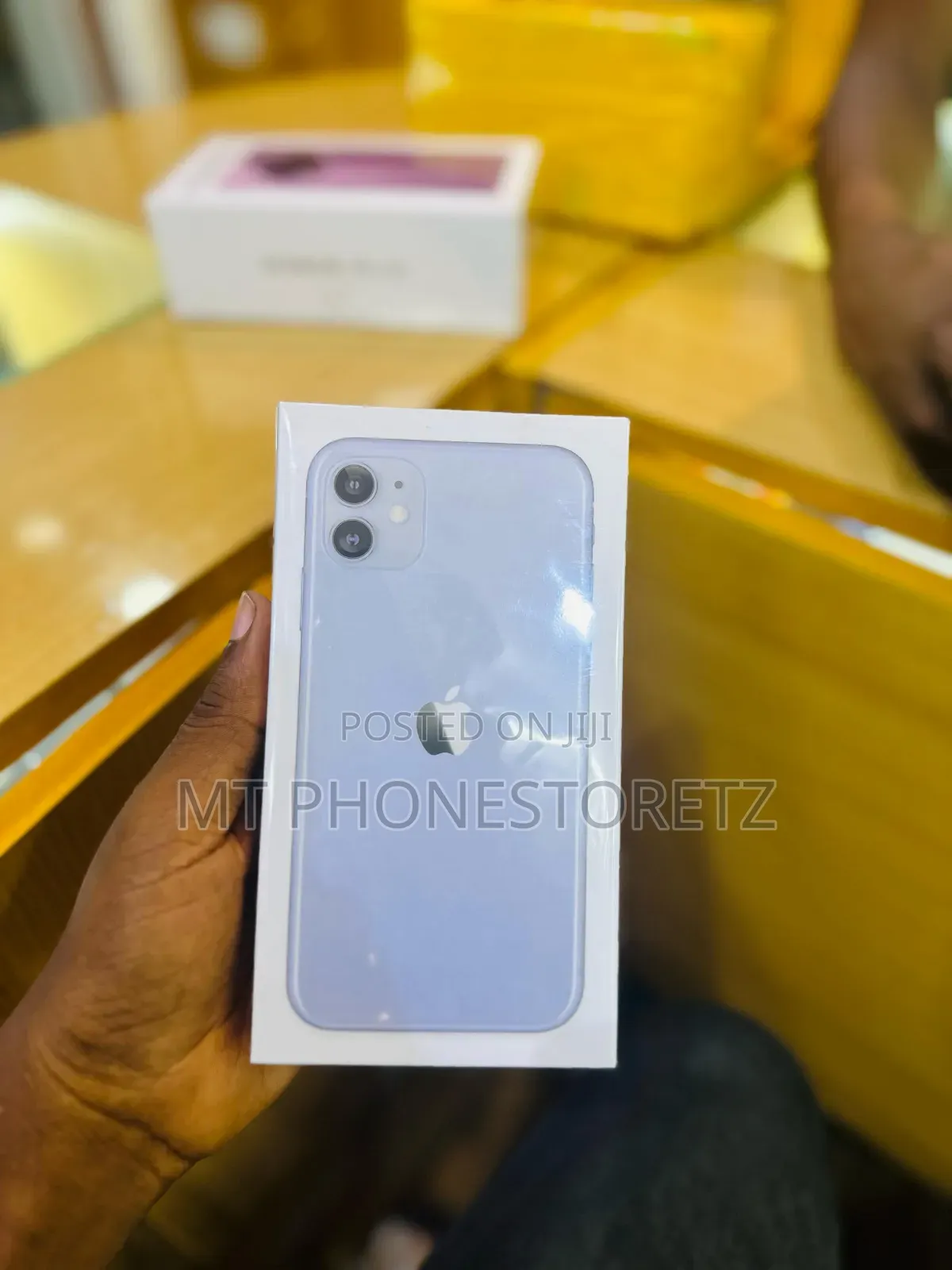 New Apple iPhone 11 64 GB Purple