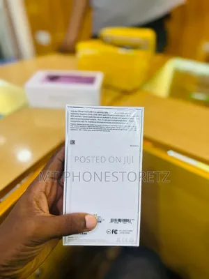 New Apple iPhone 11 64 GB Purple