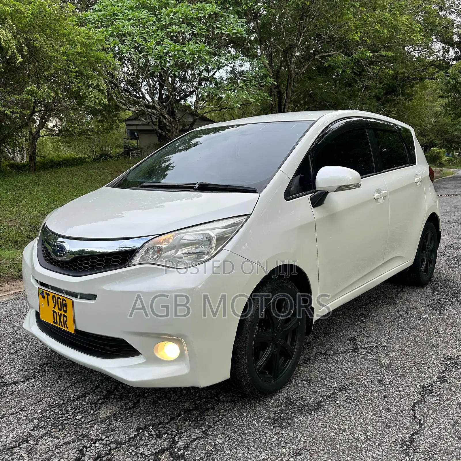 Subaru Trezia 2012 White