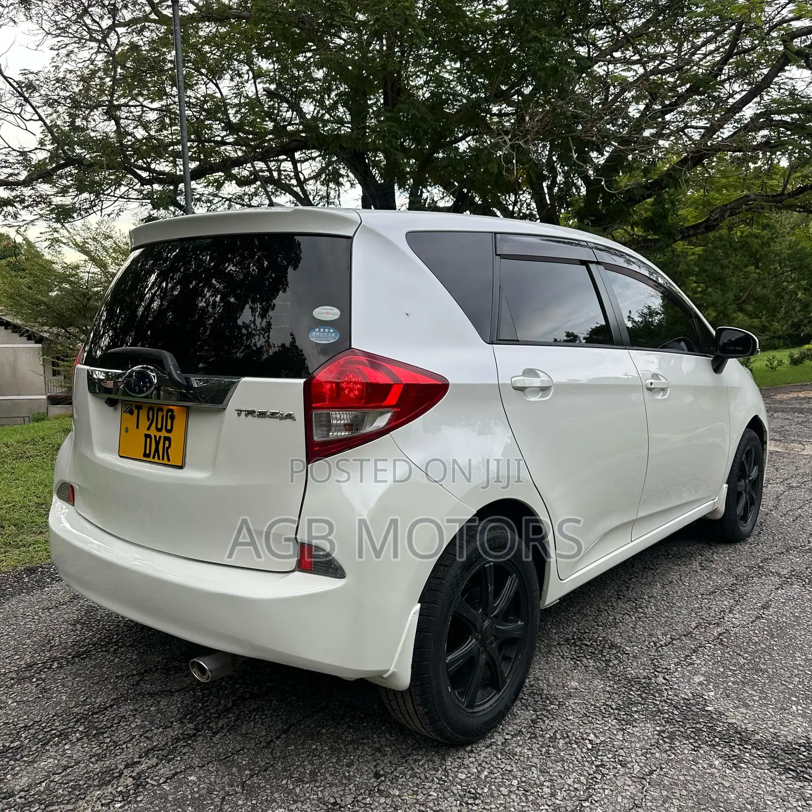 Subaru Trezia 2012 White