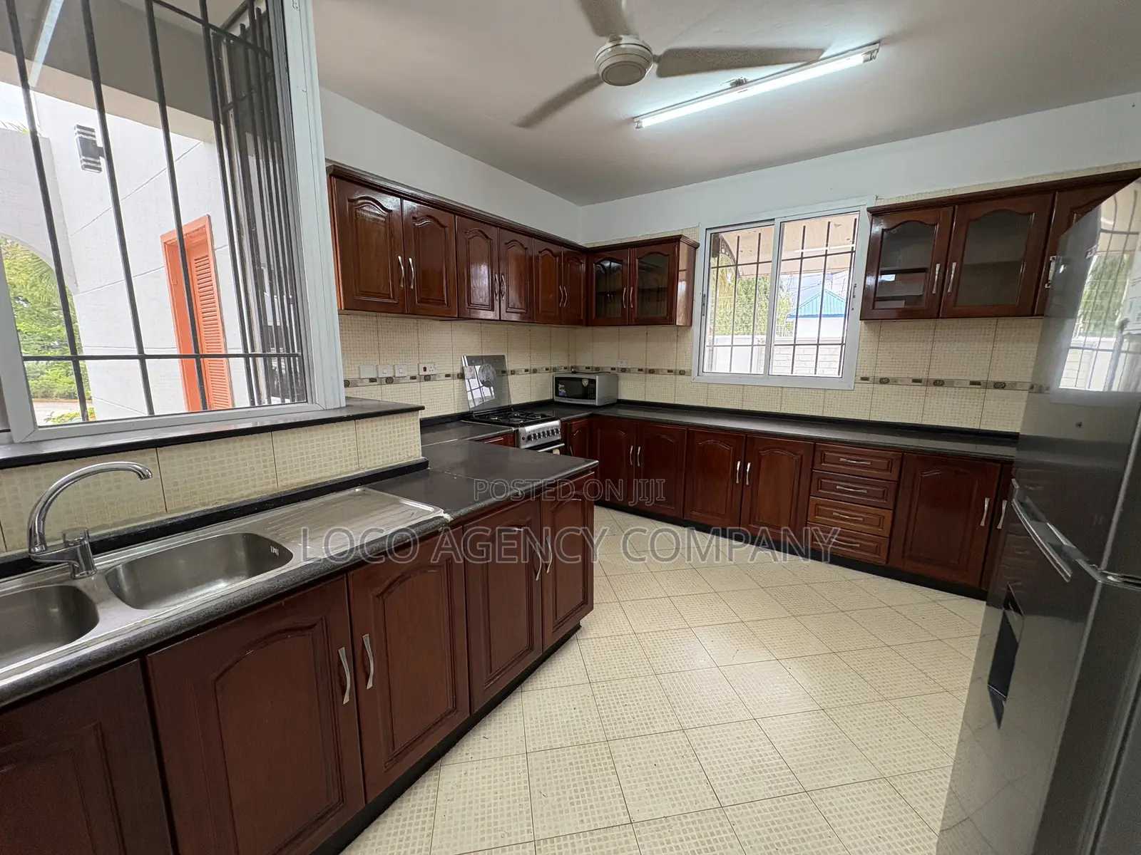 Furnished 4bdrm Villa in Trusted Real Estate, Masaki for rent