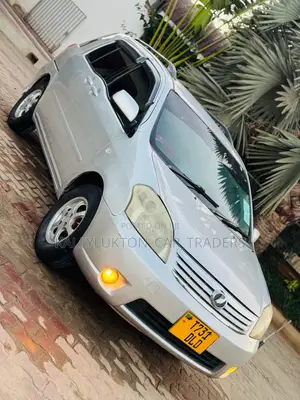 Toyota Raum 2005 Silver