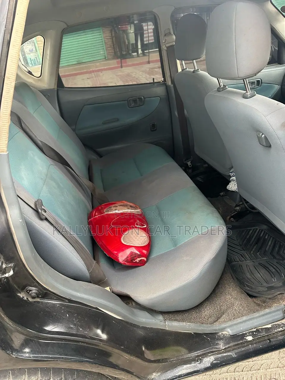 Toyota Raum 2005 Silver