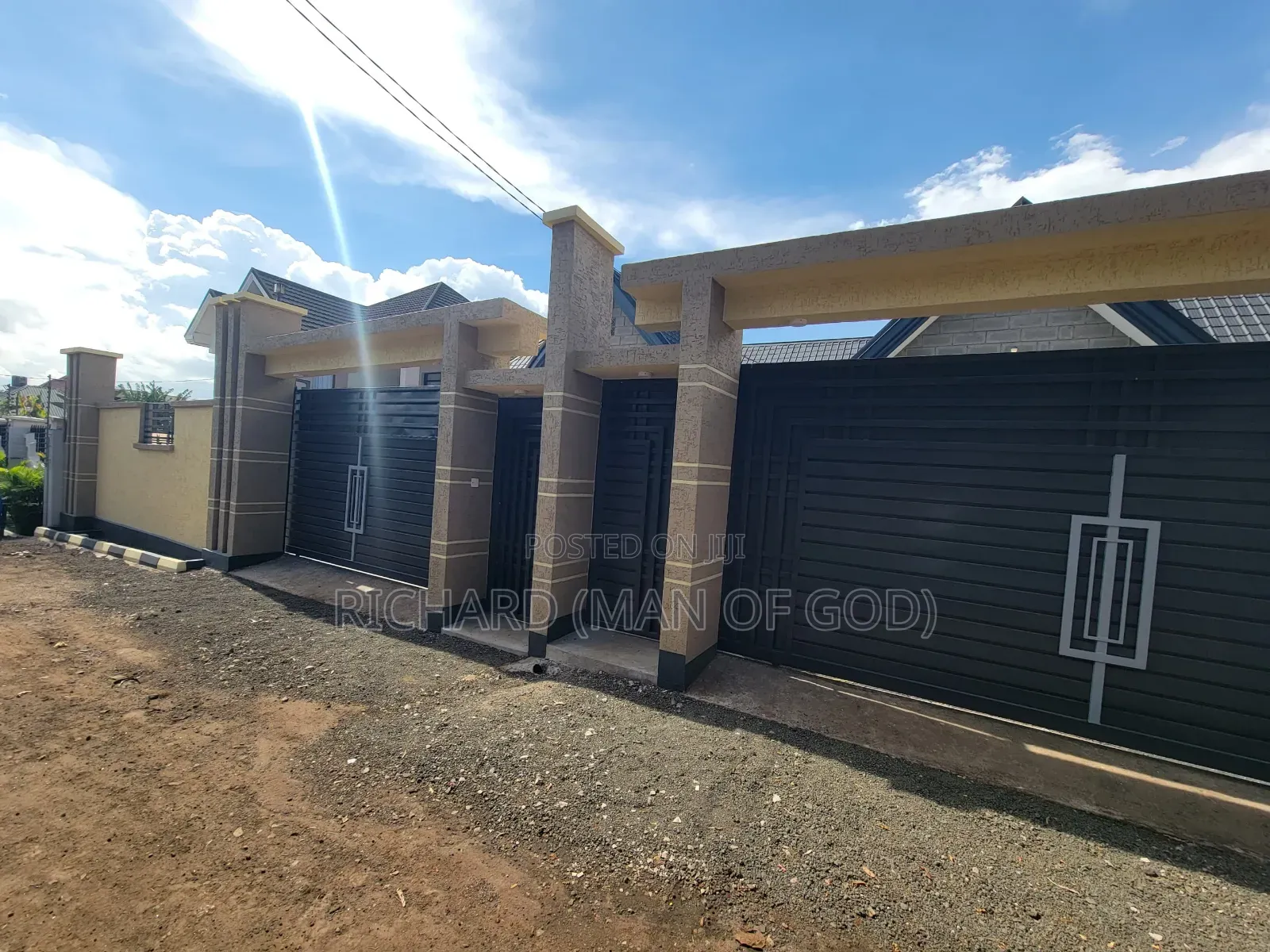2bdrm House in Central Business Area for rent